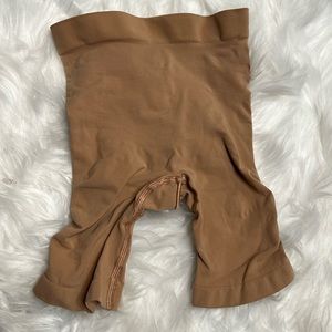 Skims High Waisted Short-Sz S/ dark nude